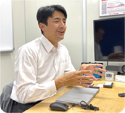 Capy パズル CAPTCHA を手元の端末で操作しながら話す浅野氏